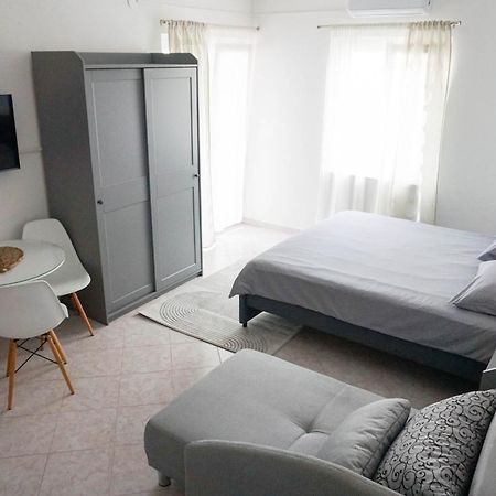 Apartments By The Sea Sukosan, Zadar - 6229 외부 사진