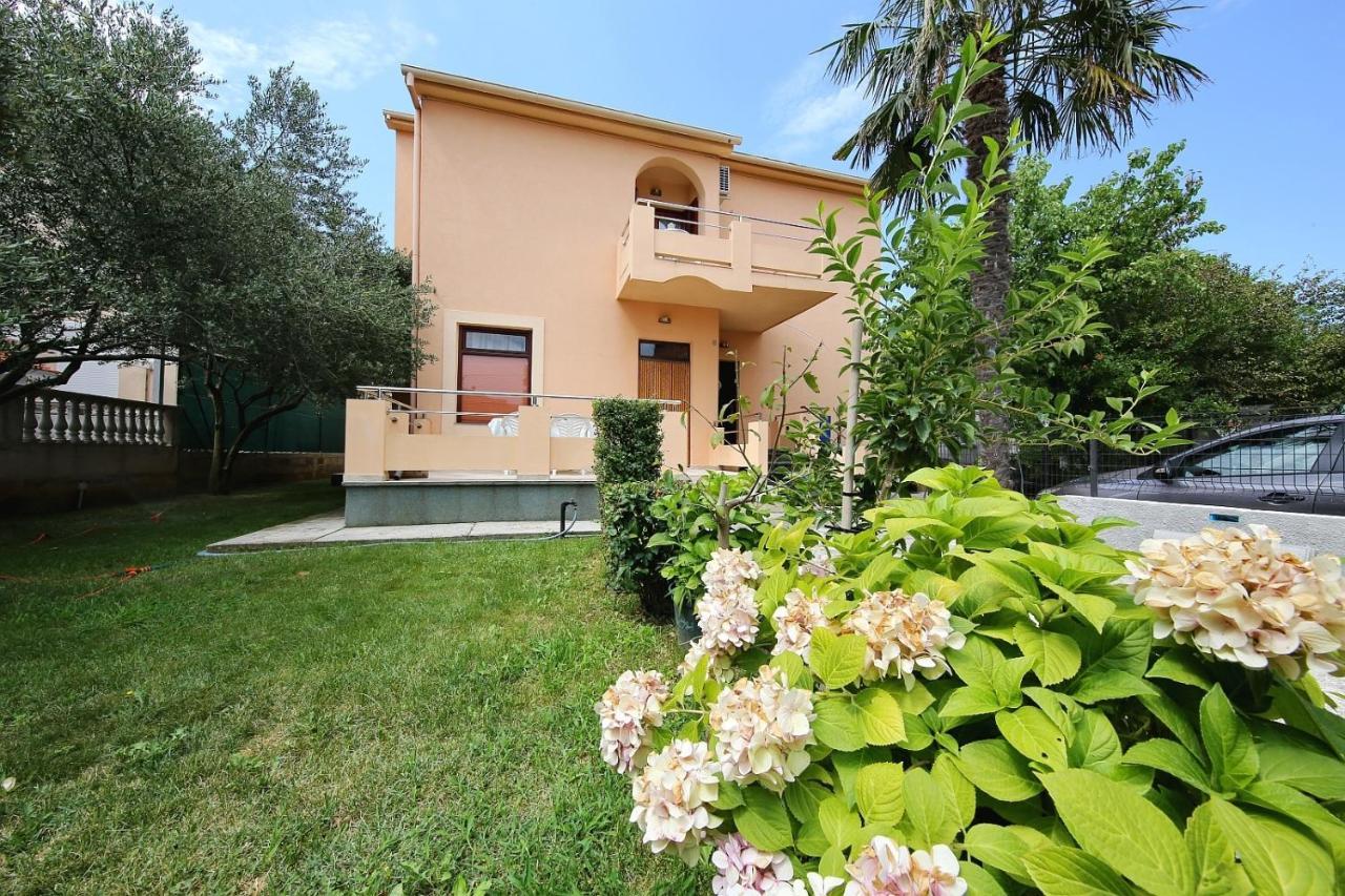 Apartments By The Sea Sukosan, Zadar - 6229 외부 사진