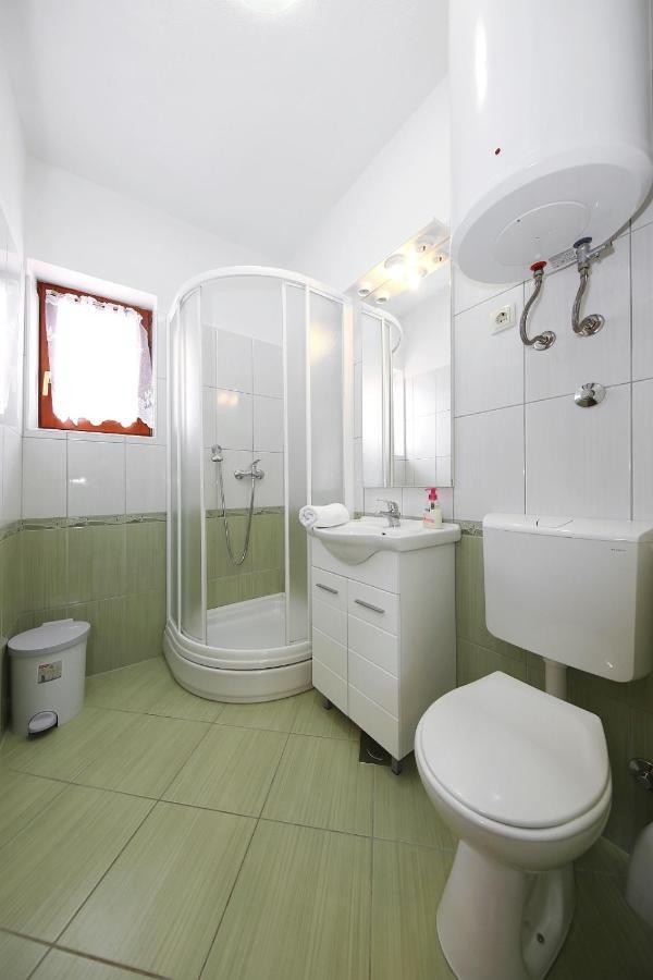 Apartments By The Sea Sukosan, Zadar - 6229 외부 사진