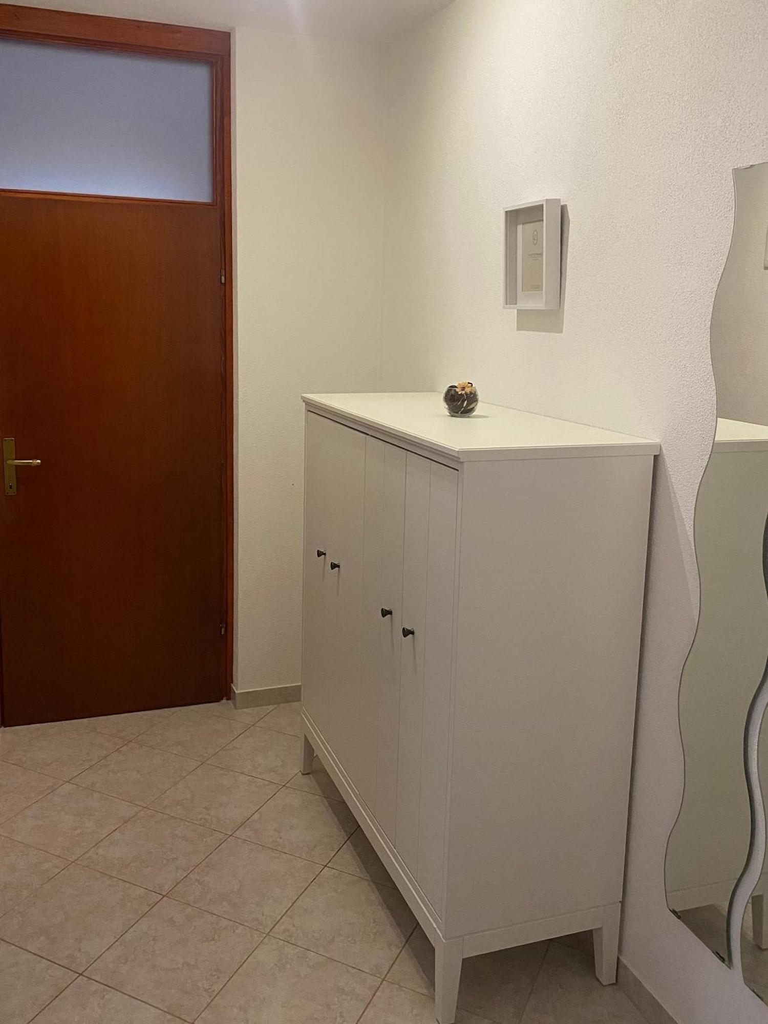 Apartments By The Sea Sukosan, Zadar - 6229 외부 사진
